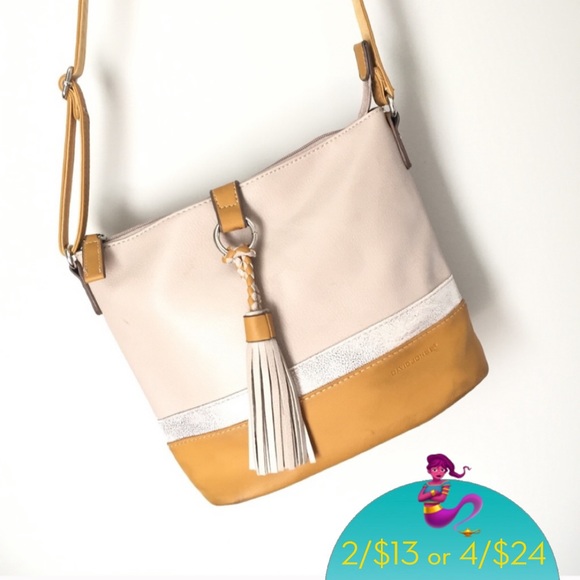 🧞‍♀️SALE at the bottom of my closet!🧞‍♀️ - Picture 4 of 5